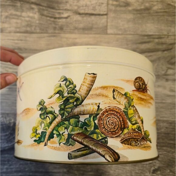 Vintage Pretzels tin Lighthouse Beach Sunset Sturgis Sea Shells Lake house - Picture 2 of 10